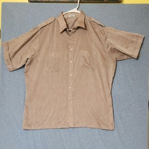 Vintage Joel brown lightweight short sleeved button down shirt. Size XL